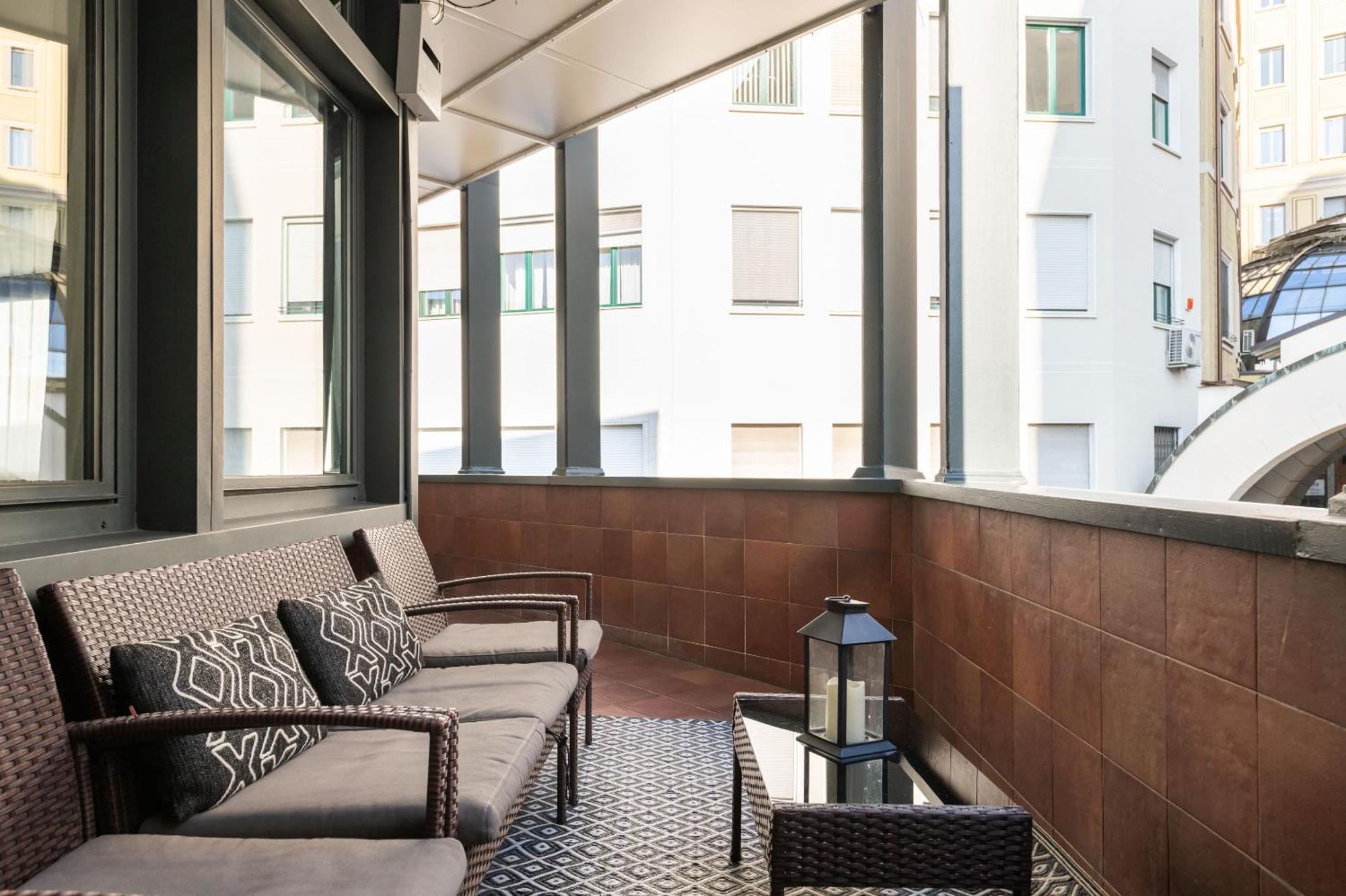 Heart Milan Apartments Duomo Terrace Bagian luar foto